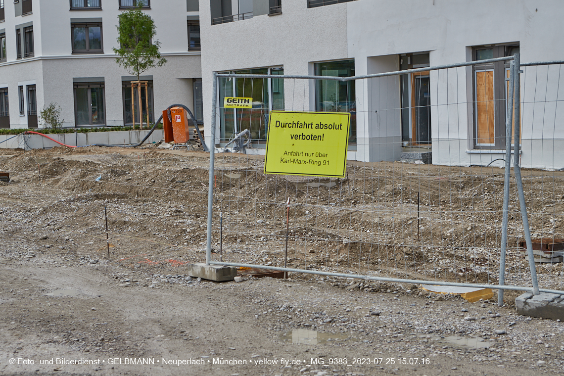 25.07.2023 - Rundgang im Alexisquartier in Neuperlach